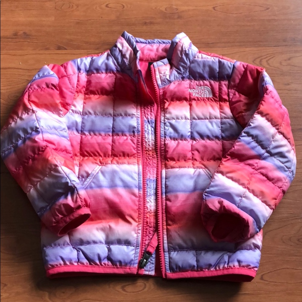 The north face jacket. SiZe 3t